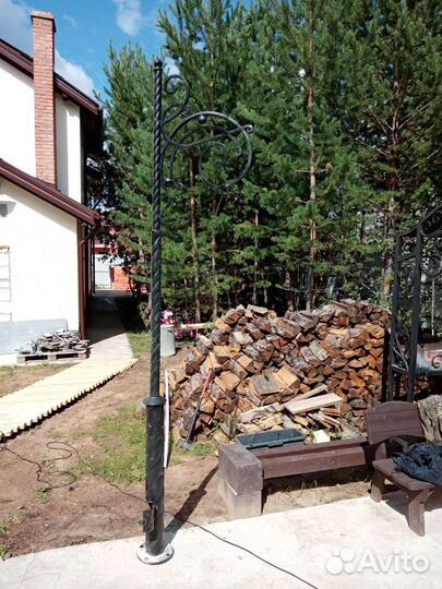 Декоративные столбы освещения