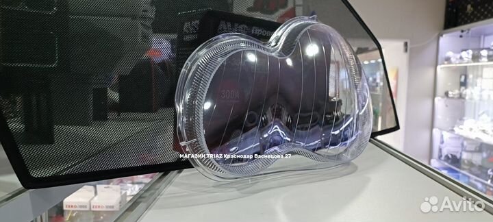 Стекло фары mercedes C-class W203 2004-2007 левое