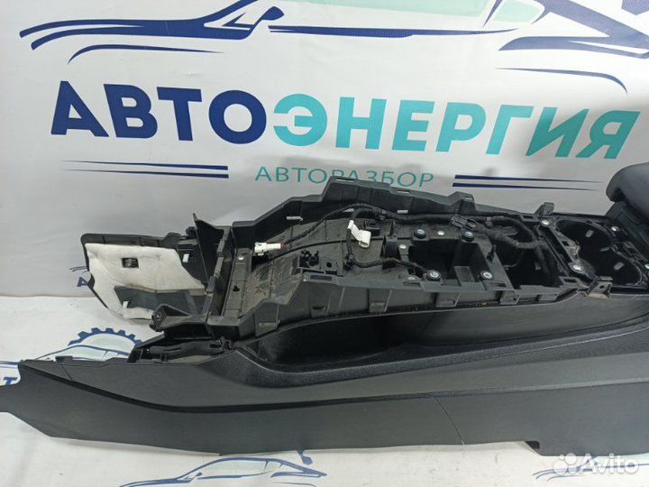 Консоль подлокотник Haval F7 1.5 GW4B15 2020