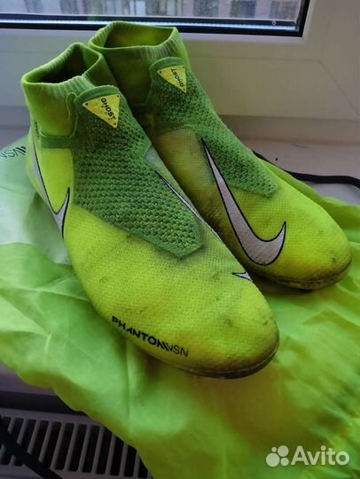 Футбольные бутсы 41 размер nike phantom