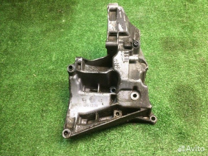 Кронштейн гур передний Mercedes Clk Coupe C208