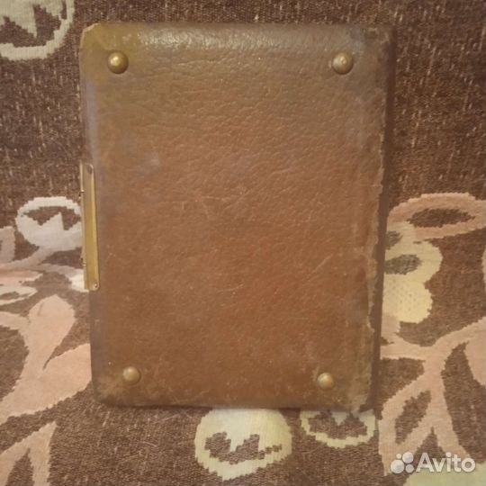 Старинный фотоальбом