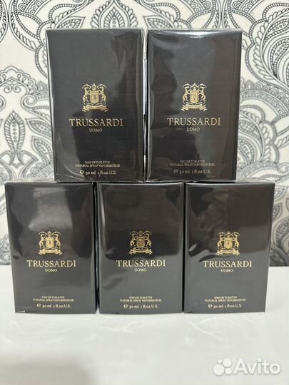 Парфюм мужской, женский Trussardi, Signorina