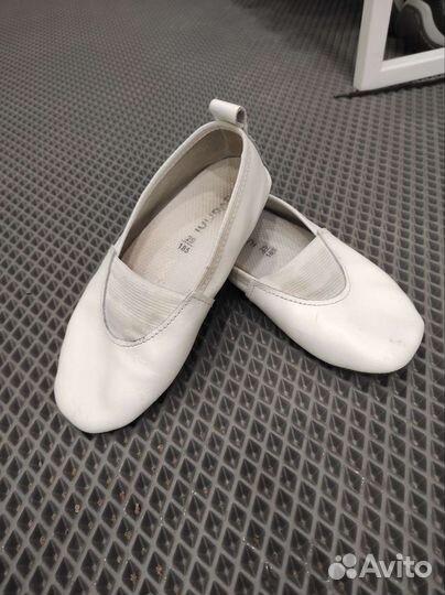 Обувь (8 пар)