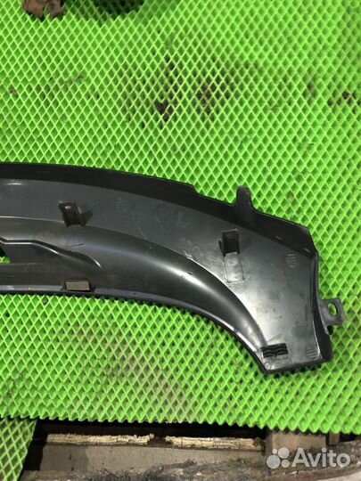 Жабо (накладка дворников)ваз (LADA)