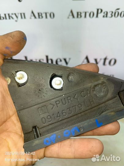 Уголок двери внутренний передний Opel Omega