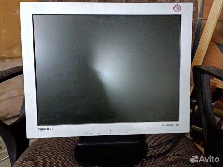 Монитор Samsung