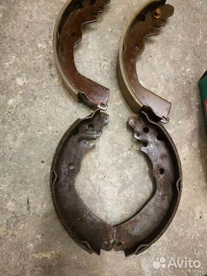 Тормозные колодки задние Митсубиси