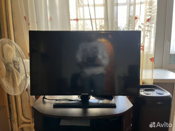 Телевизор samsung