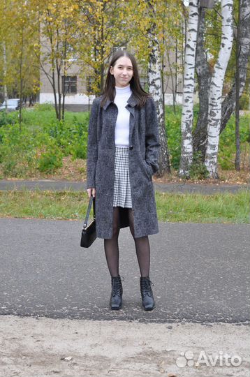 Пальто женское 44 демисезоннное Pompa