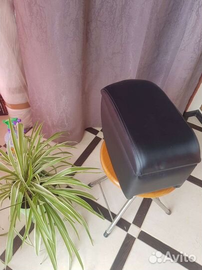 Подлокотник шкода октавия