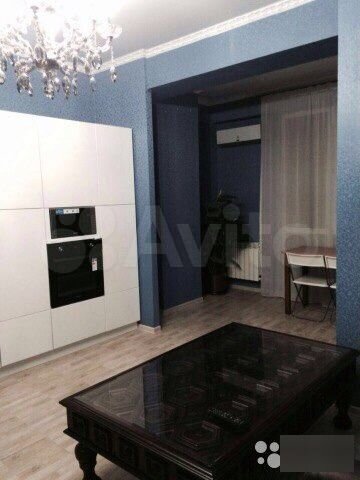 2-к. квартира, 55 м², 10/15 эт.