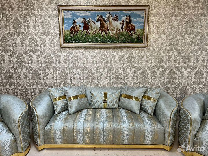 Диван два кресла