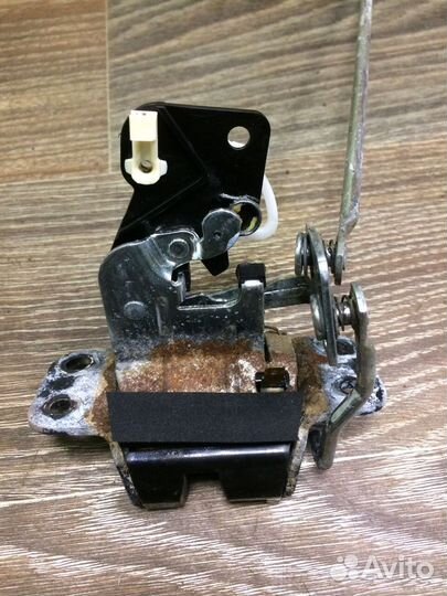 Замок двери багажника Ssang Yong Kyron 2005-2015