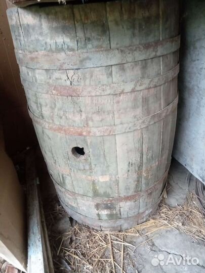 Бочка деревянная
