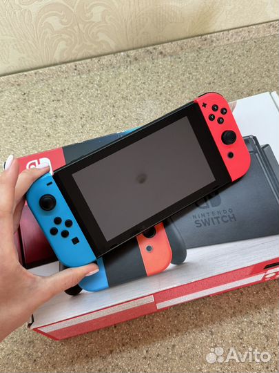 Игровая приставка Nintendo Switch oled neon