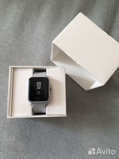 Смарт часы Amazfit bip