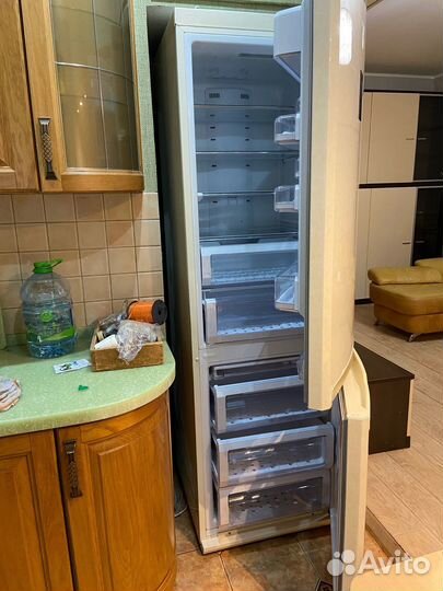 Холодильник samsung No Frost