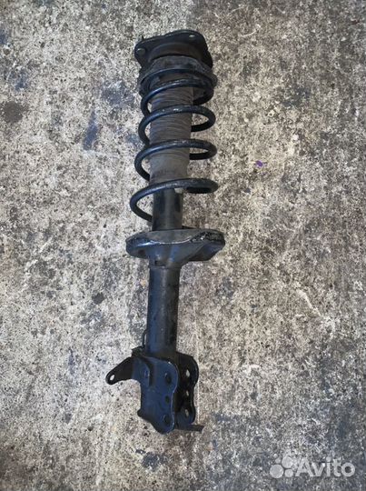 Стойка задняя правая Мазда 626 GF