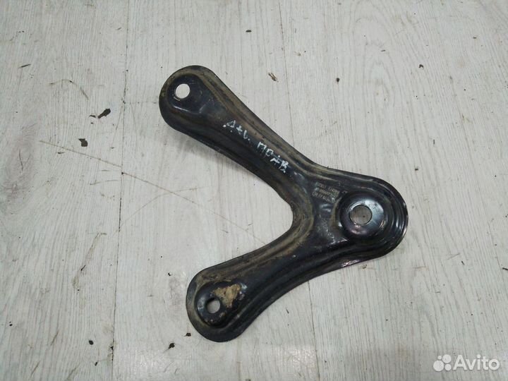 Рычаг подвески Geely atlas Прав
