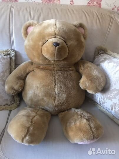 Плюшевый медведь Hallmark 95 см