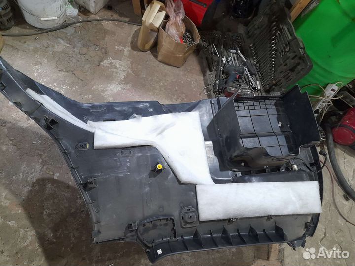 Обшивка багажника Кайрон Ssang Yong Kyron