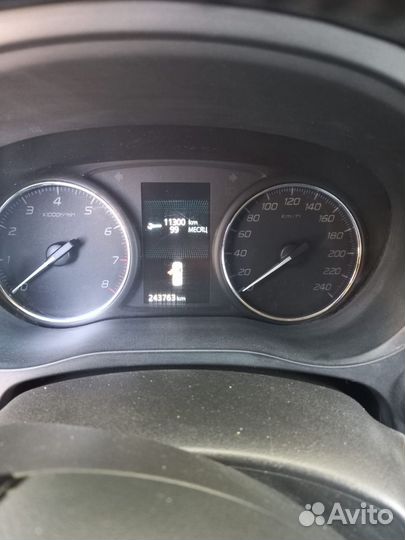 Mitsubishi Outlander 2.0 CVT, 2019, 244 000 км