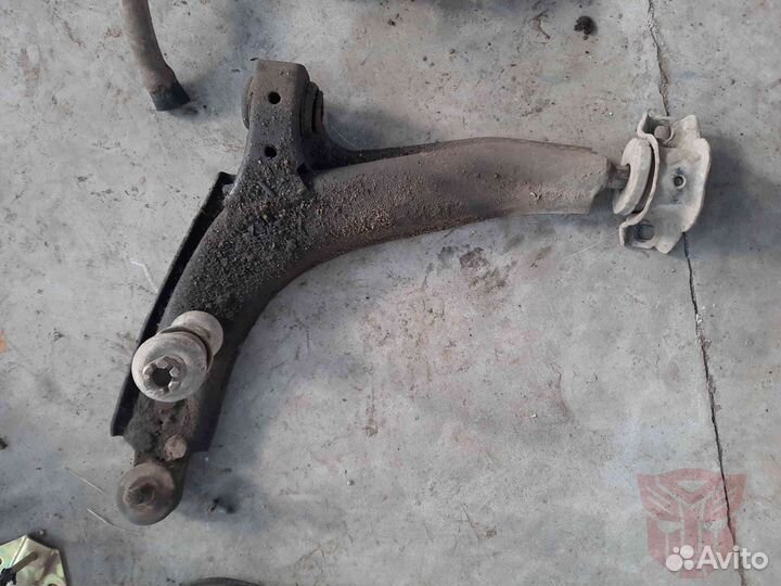 Рычаг передний заз Шанс