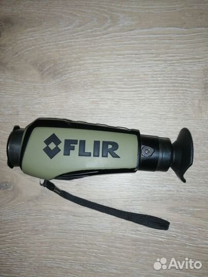Тепловизор Flir