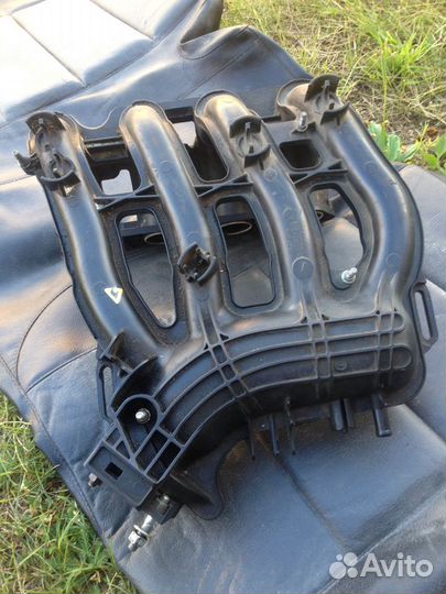 Ресивер впускной на Ваз 1.6 16кл