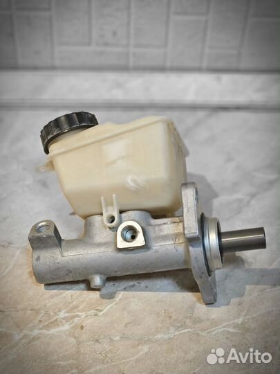 Главный тормозной цилиндр volvo