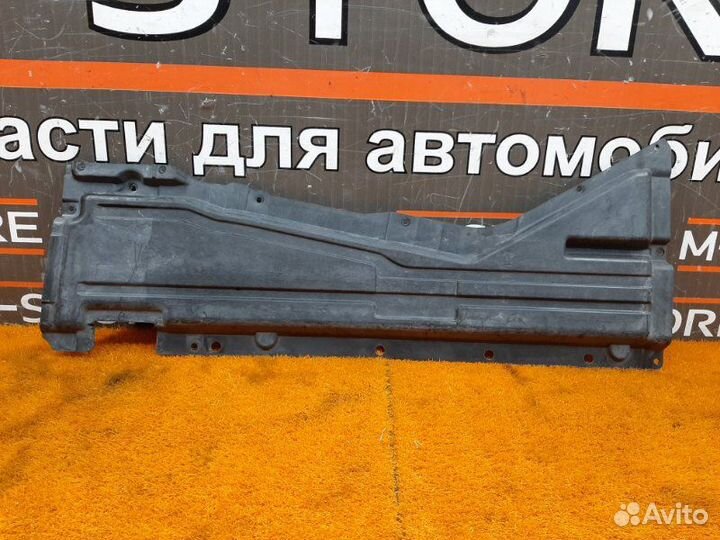 Защита днища кузова правая Bmw X5 E70 N52B30A 2007