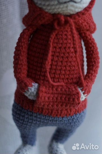 Вязаная игрушка Зайчик