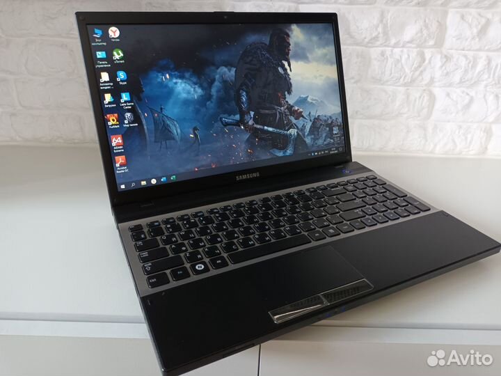 Ноутбук Samsung