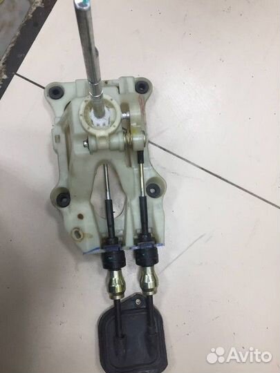 Кулиса кпп с тросами Geely Emgrand X7