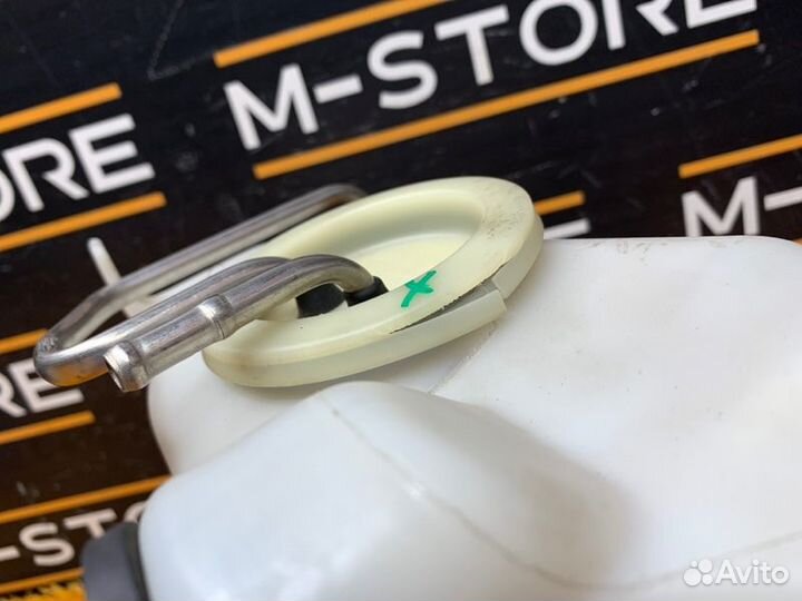 Бачок омывателя Mercedes-Benz C-Class W203 111.951