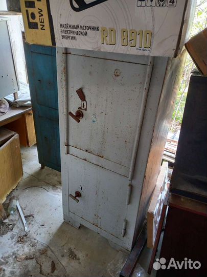 Оружейный сейф