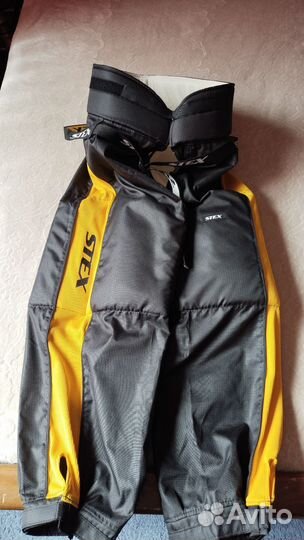 Бриджи для хоккея с мячом