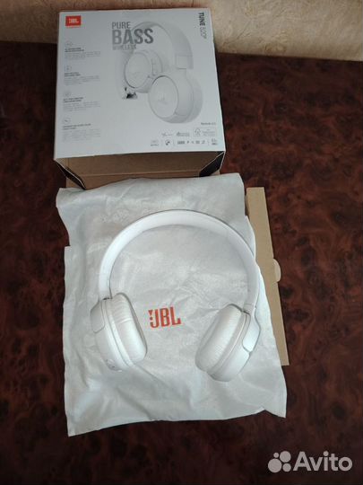 Беспроводные наушники jbl tune 520bt