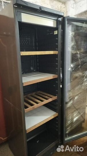 Винный шкаф Vestfrost