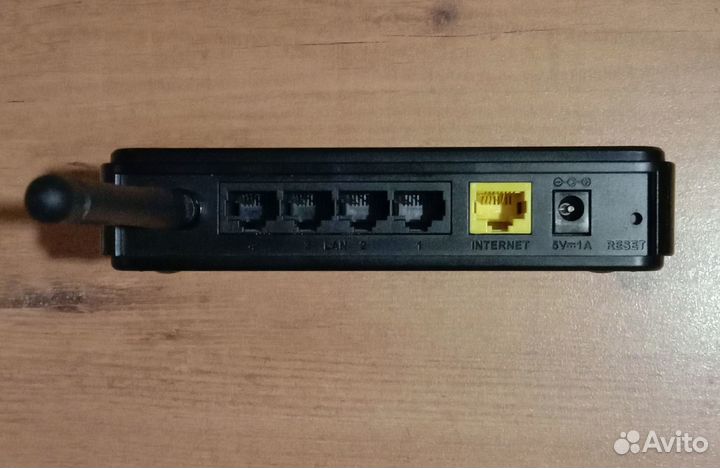 Беспроводной маршрутизатор D-Link DIR-300