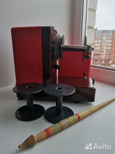 Электрическая прялка для шерсти