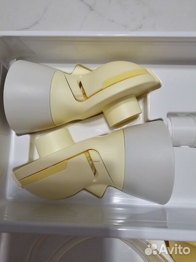 Молокоотсос электрический двойной medela