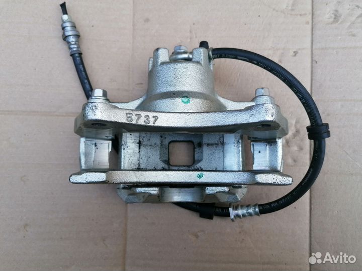 Суппорт передний mitsubishi 4605A862 outlander 3