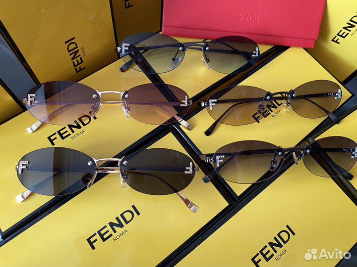 Солнцезащитные очки Fendi