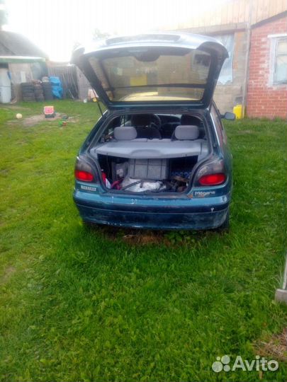 Крышка багажника Renault Megane 1