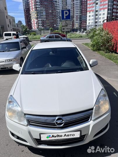 Opel Astra 1.6 МТ, 2013, 240 000 км