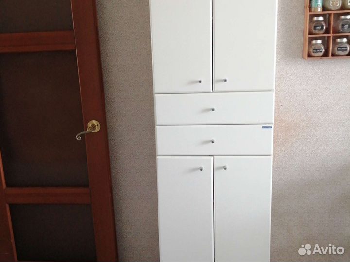 Шкафчик для ванной