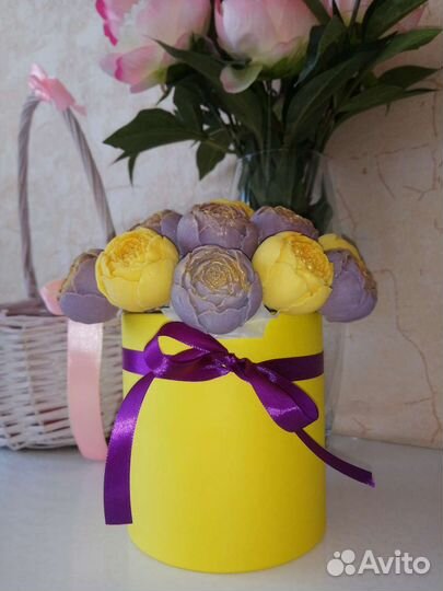 Шоколадные букеты на заказ