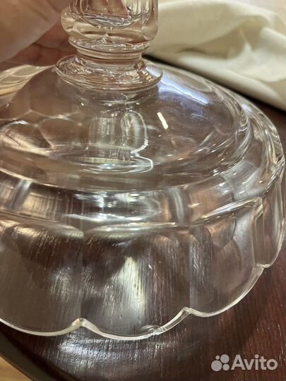 Старинная ваза для фруктов